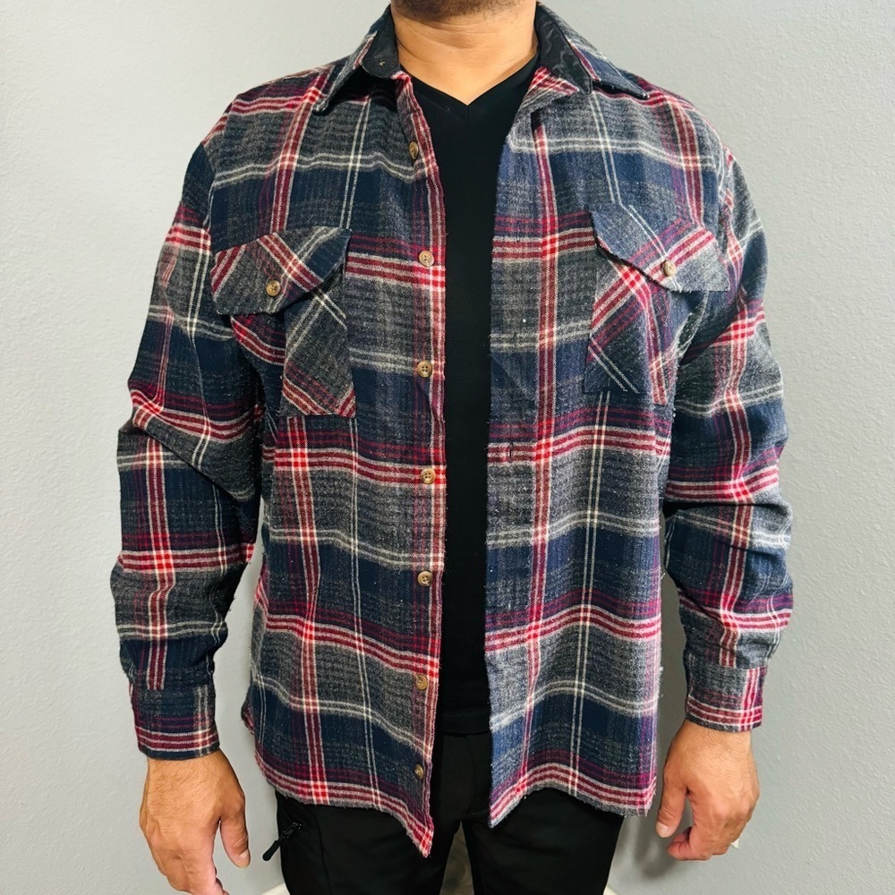 Mountain Ridge Explore Life Plaid Button Down Long Sleeves Collared Flannel Sz L